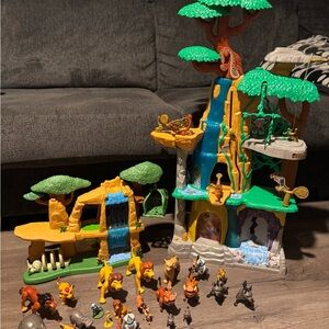 Lion Guard play sets